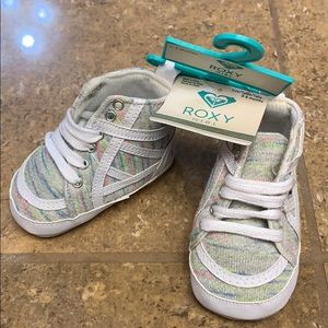 NWT Infant Girl Roxy Multi Sneaker Crib Shoes